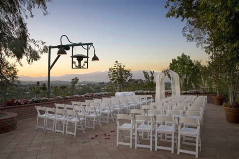 hotels near luminarias monterey park.